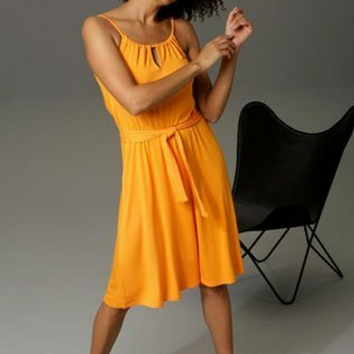 Kleit firmalt Aniston*