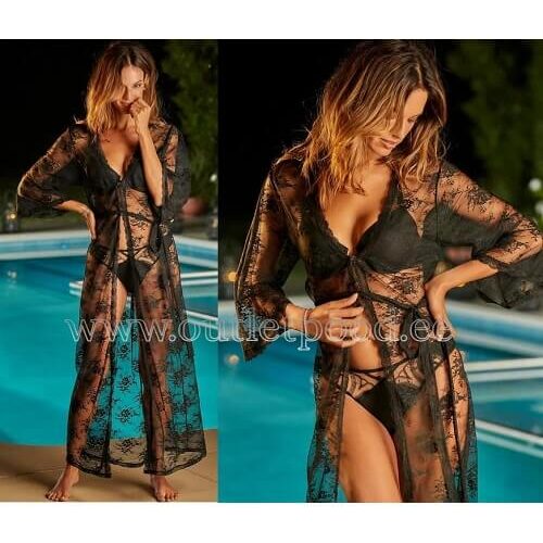 Pikk pitsist kimono firmalt Petite Fleur*