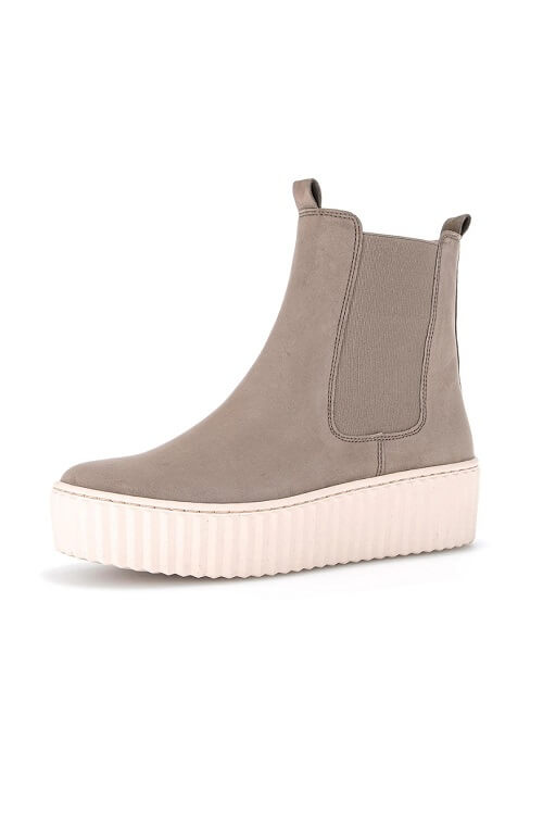 Nubuknahast poolsaapad firmalt Gabor* 1 Nubuknahast poolsaapad firmalt Gabor*