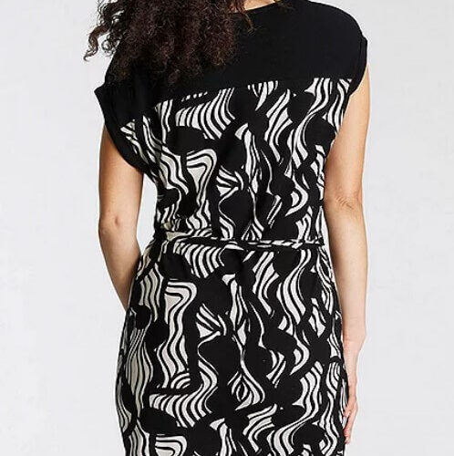 Naiseliku tegumoega kleit firmalt Bruno Banani*