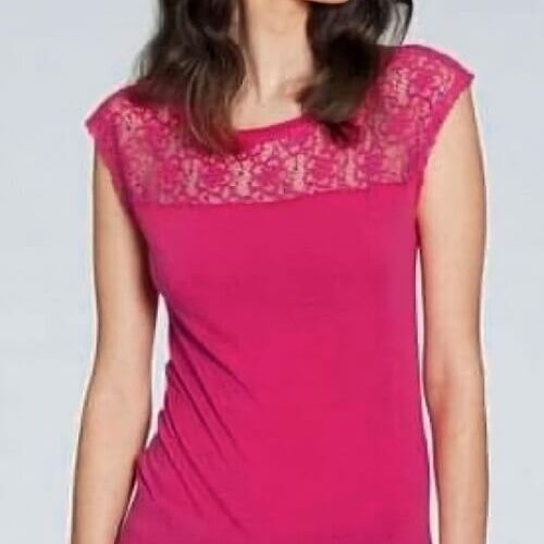 Pitsdetailidega pluus firmalt AJC*