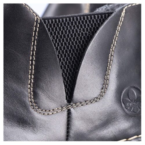 Poolsaapad firmalt Rieker*