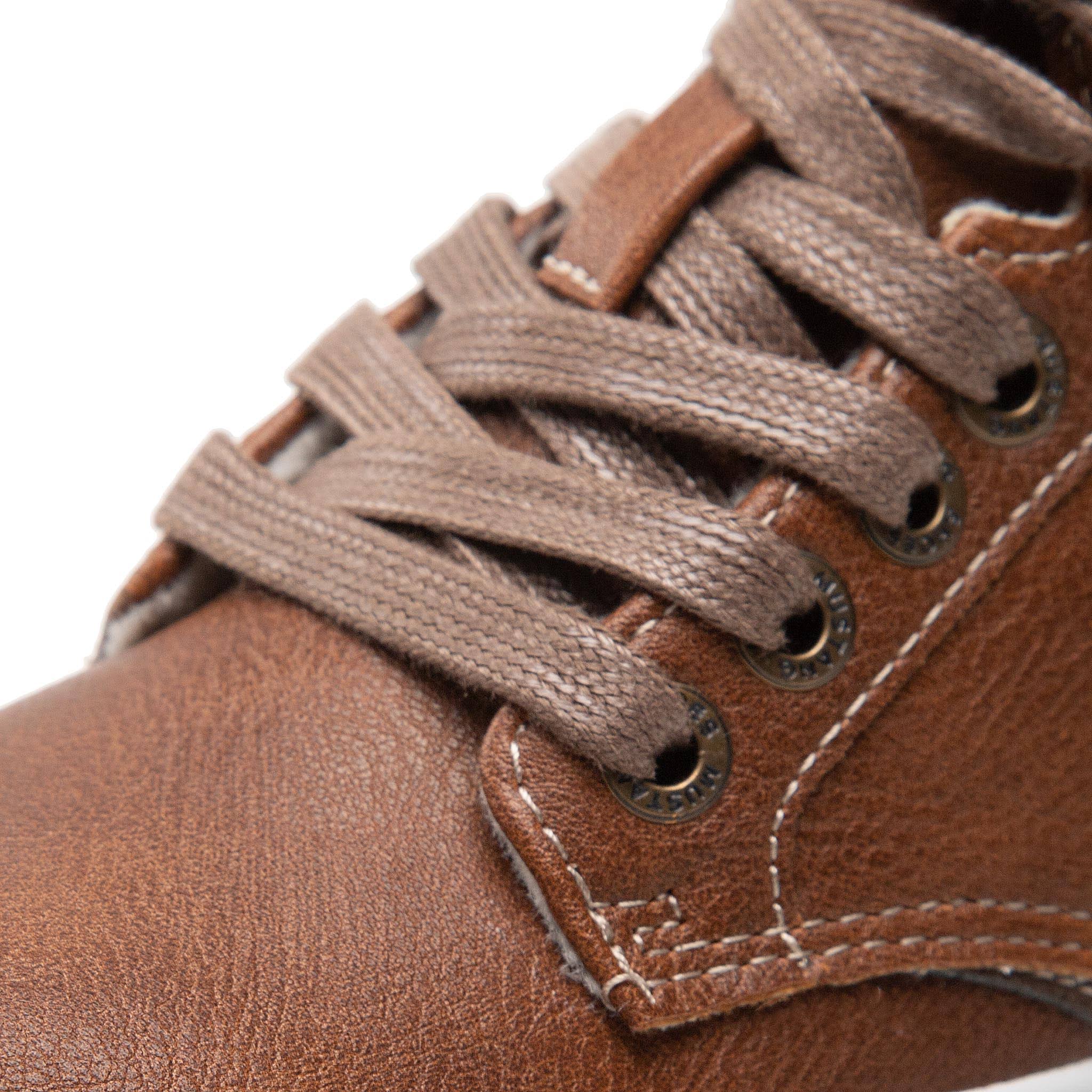 Soojad vabaaja jalanõud firmalt Mustang* 2 Soojad vabaaja jalanõud firmalt Mustang*