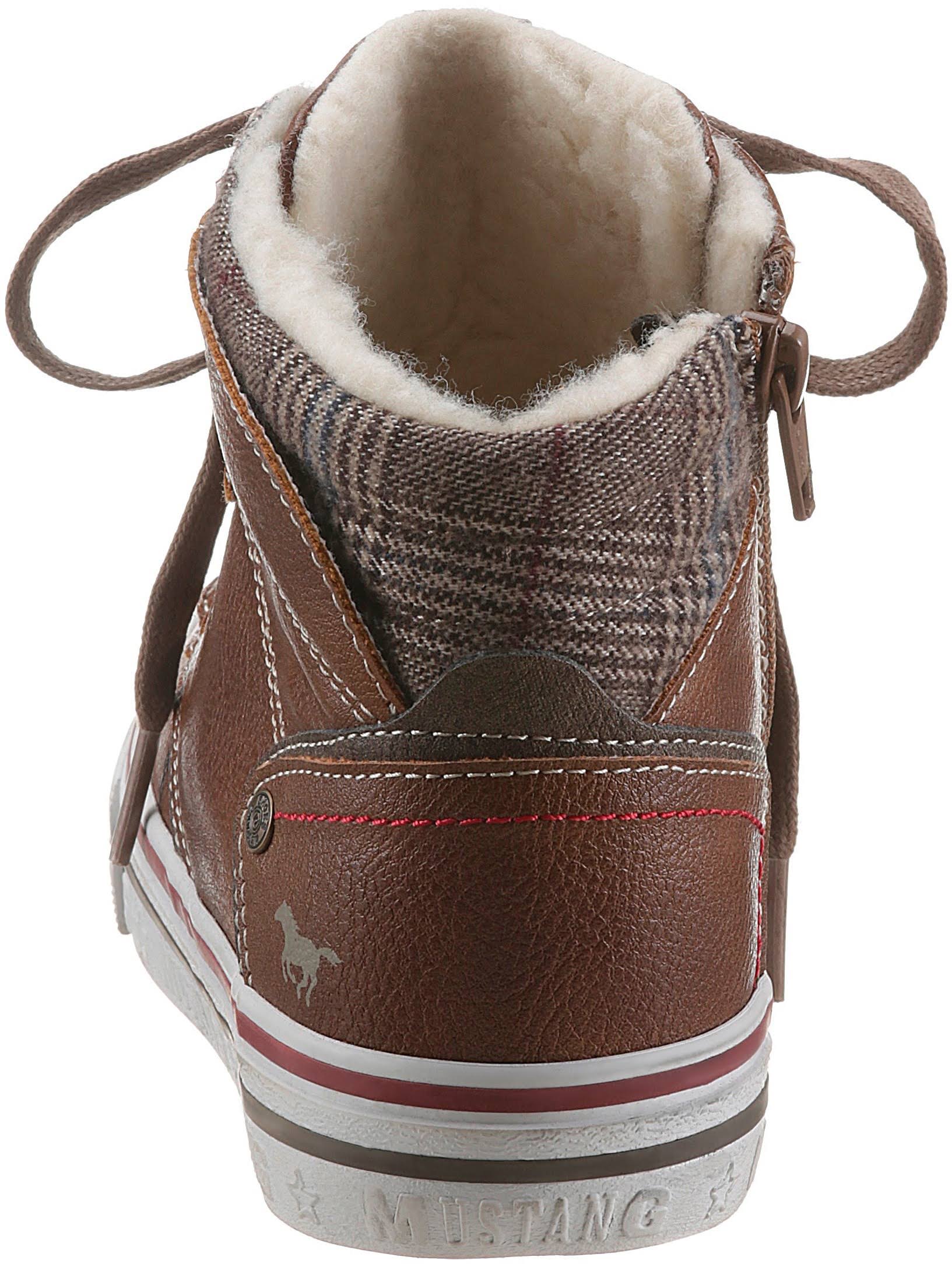 Soojad vabaaja jalanõud firmalt Mustang* 4 Soojad vabaaja jalanõud firmalt Mustang*