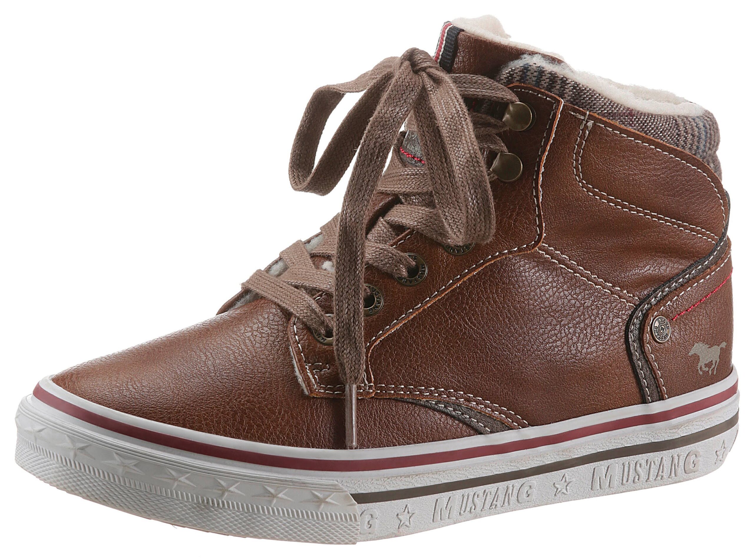 Soojad vabaaja jalanõud firmalt Mustang* 1 Soojad vabaaja jalanõud firmalt Mustang*