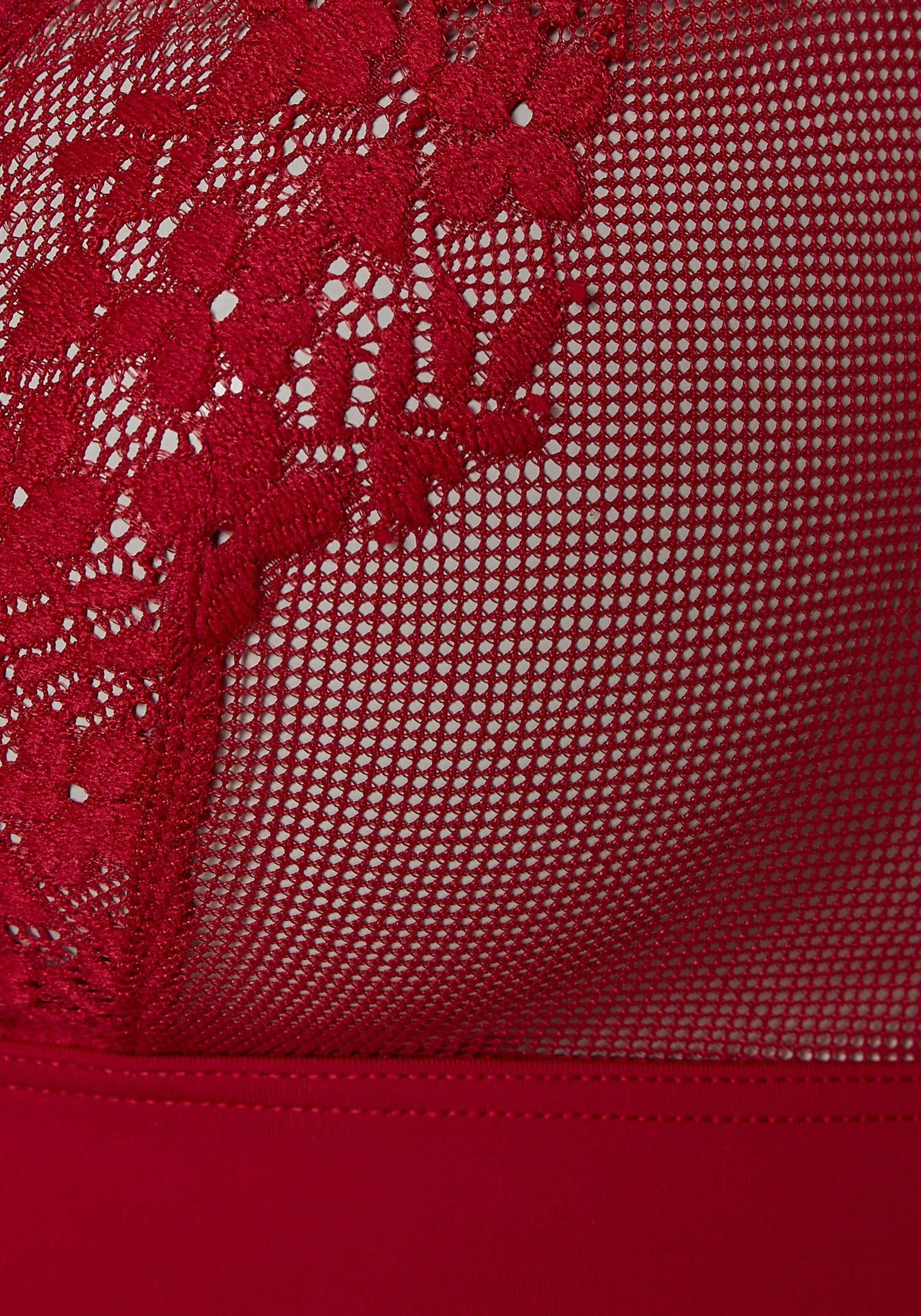 Mugav rinnahoidja firmalt Tommy Hilfiger* 3 Mugav rinnahoidja firmalt Tommy Hilfiger*