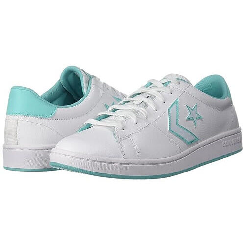 Vabaaja jalanõud firmalt Converse*