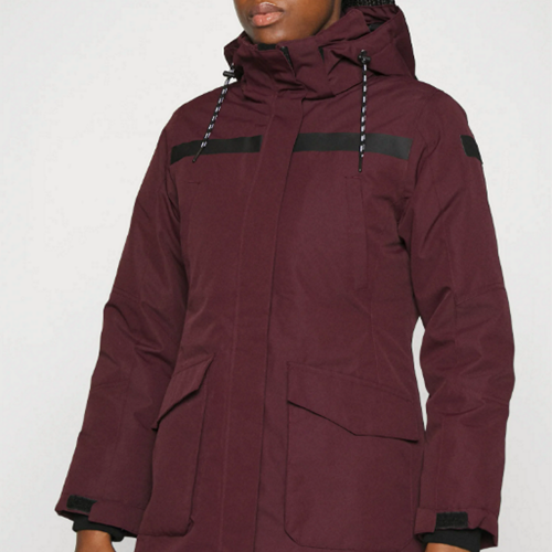 Funktsionaalne talveparka firmalt Icepeak*