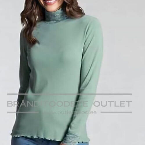 Naiseliku tegumoega pluus firmalt Boysen`s*