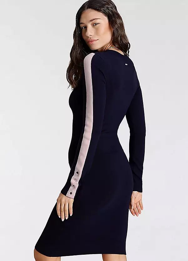 Peenkootud kleit firmalt Laura Scott* 3 Peenkootud kleit firmalt Laura Scott*